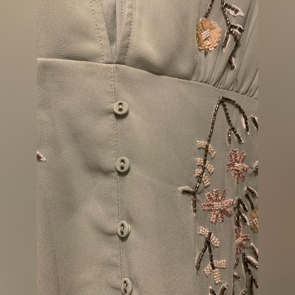 EUC Hope & Ivy Embroidered Midi Dress in Sage - Picture 5 of 16